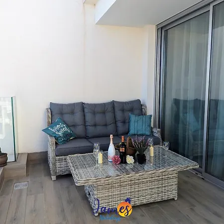 Modern Penthouse With Com Pool Eb14 * Οριουέλα