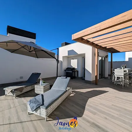 Modern Penthouse With Com Pool Eb14 Διαμέρισμα