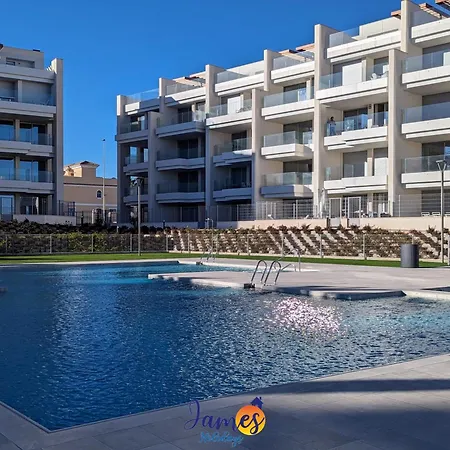Modern Penthouse With Com Pool Eb14 *